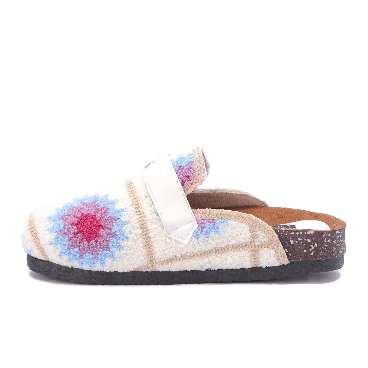 Boho Knit Buckle Clogs-White