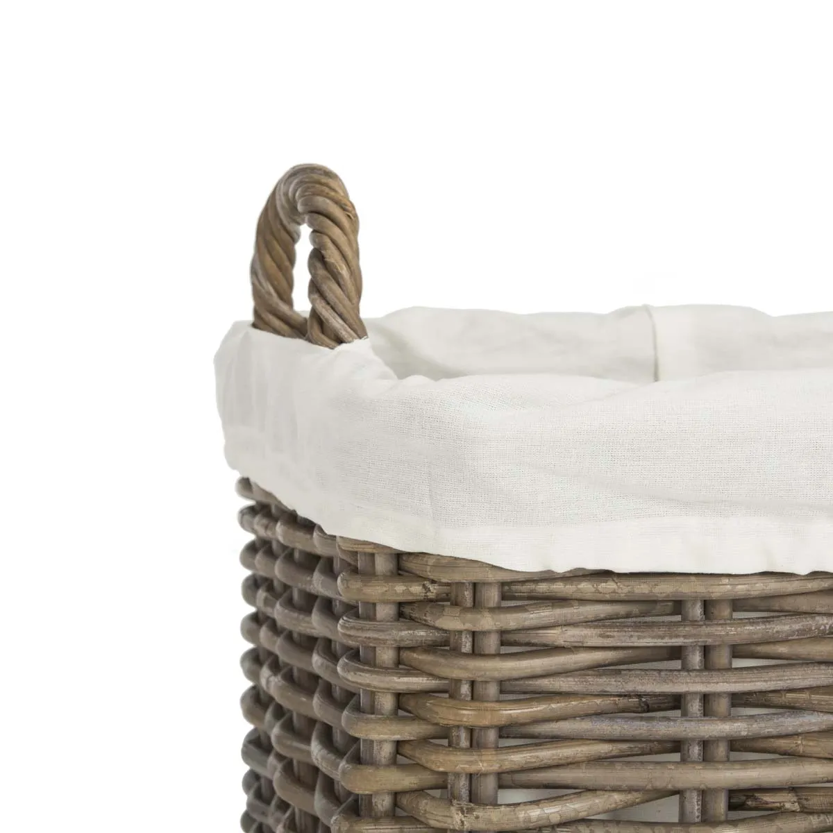 Safavieh Amari Rattan Square Set Of 2 Baskets With Wheels , HAC6000